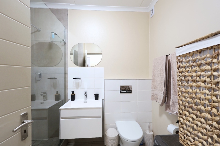To Let 2 Bedroom Property for Rent in Langeberg Ridge Western Cape